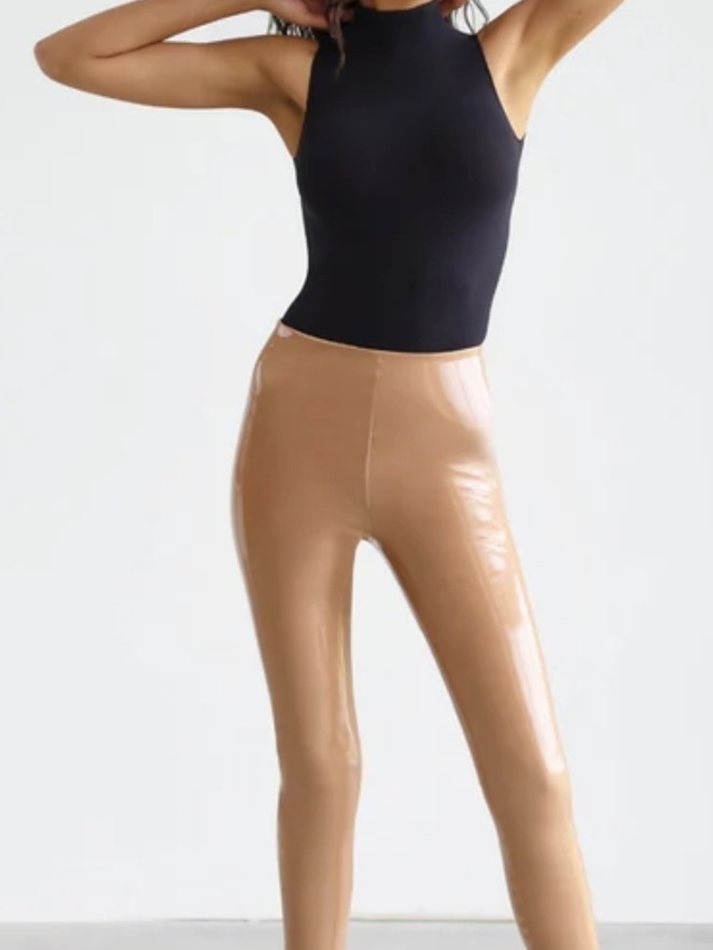Commando Faux Patent Leather Leggings in Cocoa